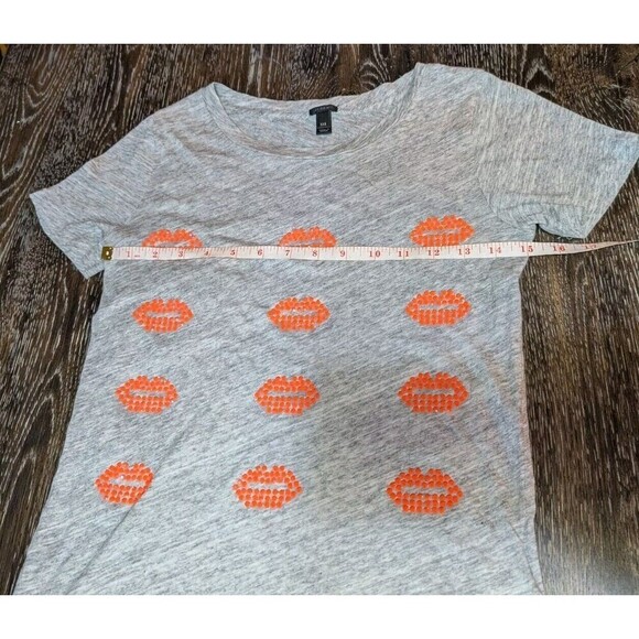 NWOT J Crew Gray T Shirt Orange Beaded Lips XXS - Picture 7 of 8